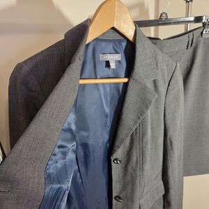 Atelier Women's Gray Suit